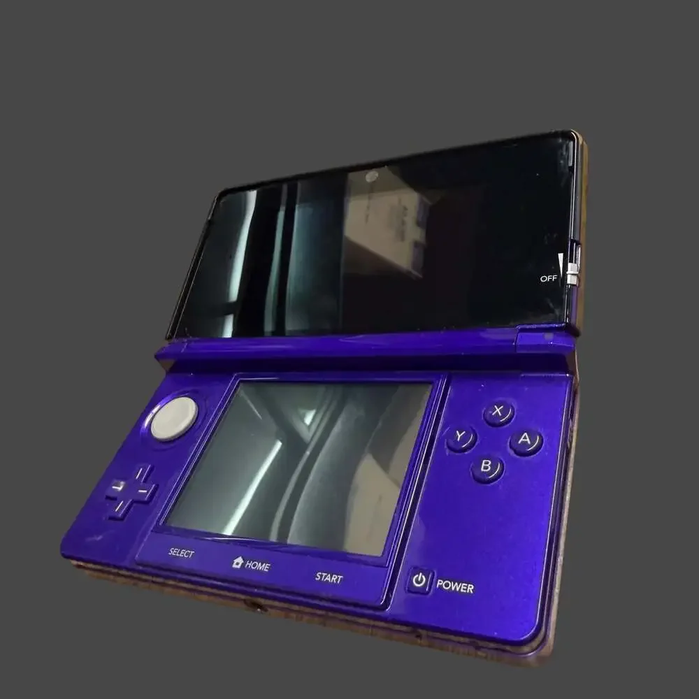 Nintendo 3DS Handheld System - Midnight Purple